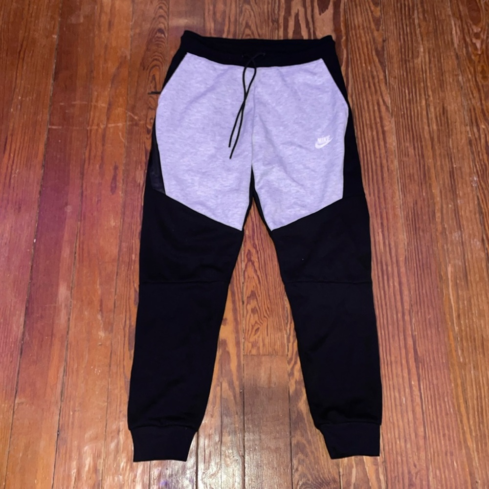 Brand new Nike Tech Sweatpants